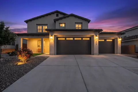 1805 Sunset St SE, Albuquerque, NM 87123