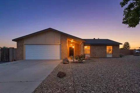 1200 Weeping Willow Ct NE, Rio Rancho, NM 87144