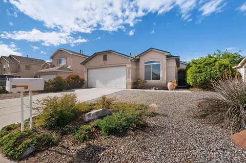 27 Violeta Pl, Los Lunas, NM 87031