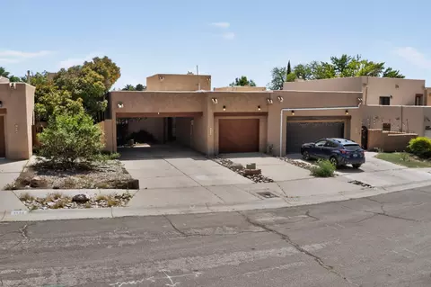 7524 Lantern Rd NE, Albuquerque, NM 87109