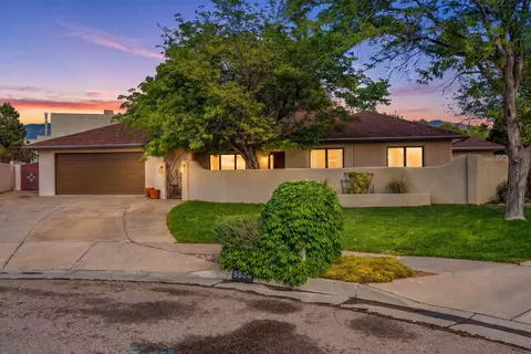 5604 Planeta Ct NE, Albuquerque, NM 87111