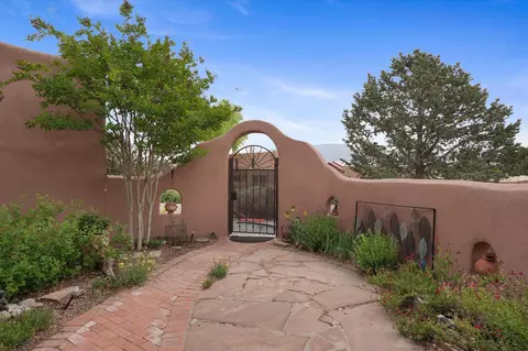 1 N Santa Ana Trl, Corrales, NM 87048