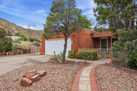 3216 Casa Bonita Dr NE, Albuquerque, NM 87111