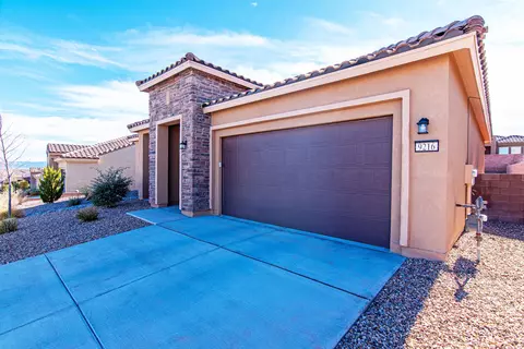 9216 Crystal Creek Ln NW, Albuquerque, NM 87120