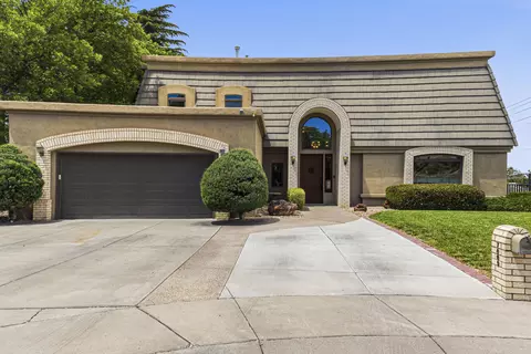 7009 Pala Mesa Ct NE, Albuquerque, NM 87111