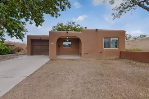434 Chama St NE, Albuquerque, NM 87108