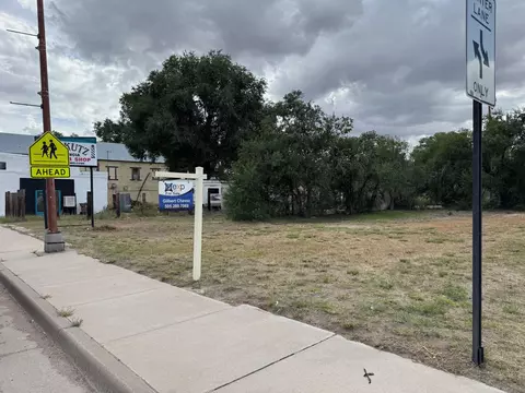 5 Th St, Estancia, NM 87016