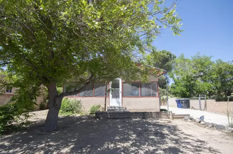 5911 Lucca Ave SW, Albuquerque, NM 87121