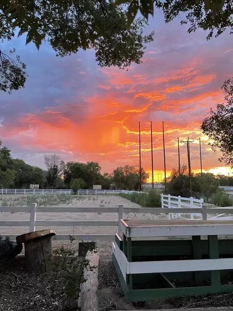 8531 Rio Grande Blvd NW, Los Ranchos, NM 87114