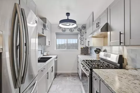 1832 Vail Ct SE, Albuquerque, NM 87106