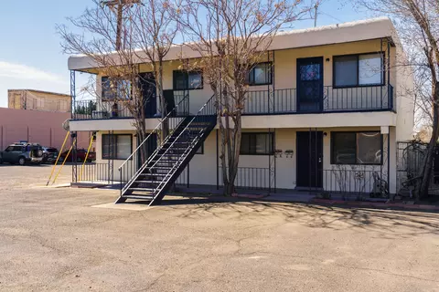 1005 Carlisle Blvd SE, Albuquerque, NM 87106