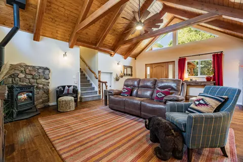 Living - 5 Sonata Ct, Cedar Crest, NM 87008 photo 2 of 4