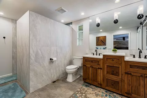 Bath - 5 Sonata Ct, Cedar Crest, NM 87008 photo 1 of 4