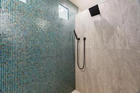 Bath - 5 Sonata Ct, Cedar Crest, NM 87008 photo 2 of 4