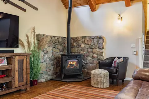 Living - 5 Sonata Ct, Cedar Crest, NM 87008 photo 4 of 4