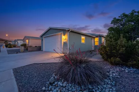 214 Sunrise Bluffs Dr, Belen, NM 87002