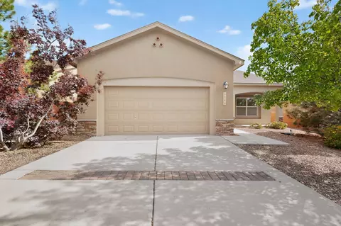6266 Nardos Rd NW, Albuquerque, NM 87114