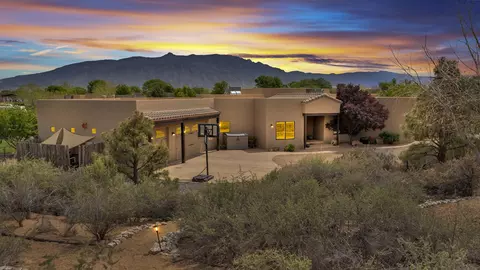 23 Paseo C De Baca Rd, Corrales, NM 87048