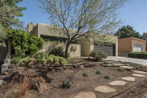 1121 Roma Ave NE, Albuquerque, NM 87106