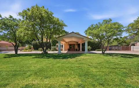 1022 Camino Ranchitos NW, Albuquerque, NM 87114