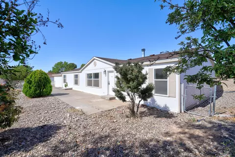 110 Sunrise Bluffs Dr, Belen, NM 87002