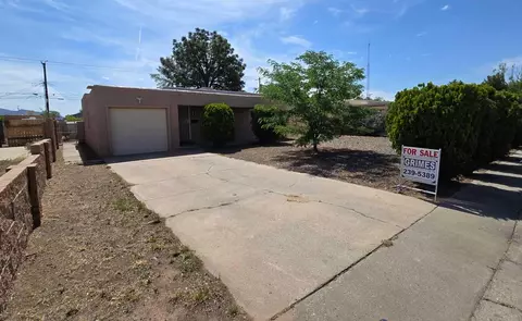 508 Arizona St SE, Albuquerque, NM 87108