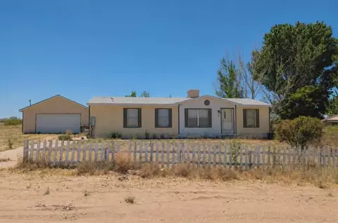 3 Allian Ave, Los Lunas, NM 87031