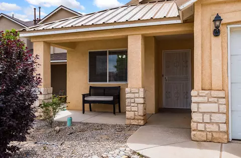 1261 Avenida Esplendida NW, Los Lunas, NM 87031