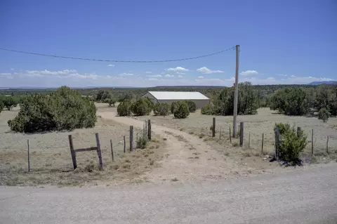22 La Miga Canyon Rd, Estancia, NM 87016