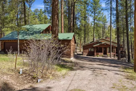382 Horseshoe Holw, Jemez Springs, NM 87025
