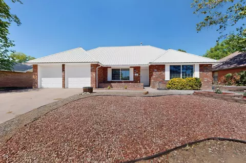 1512 Lester Dr NE, Albuquerque, NM 87112
