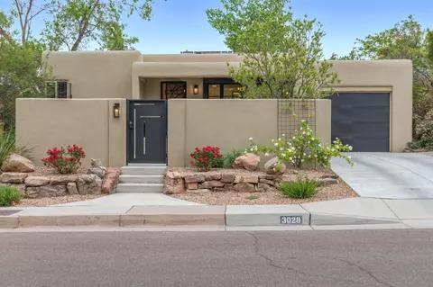3028 Mackland Ave NE, Albuquerque, NM 87106