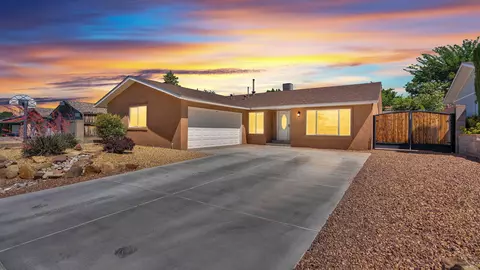 8217 Tina Dr NE, Albuquerque, NM 87109