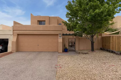 4809 Manitoba Ct NE, Albuquerque, NM 87111
