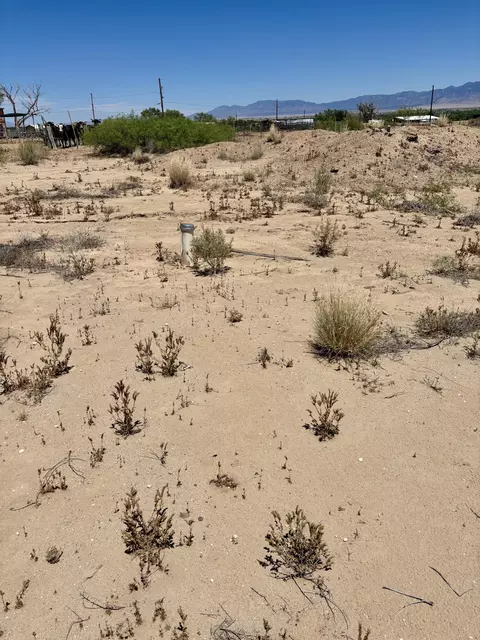 47 Cemetery Rd, Belen, NM 87002