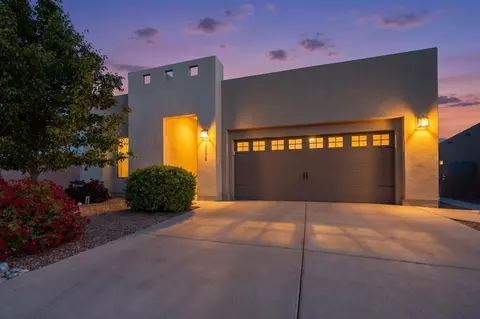 10932 Topacio St NW, Albuquerque, NM 87114