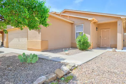 3105 W Meadow Dr SW, Albuquerque, NM 87121
