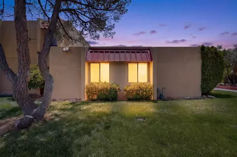 905 Country Club Dr SE #F, Rio Rancho, NM 87124