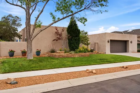 6013 Papaya Pl NE, Albuquerque, NM 87111