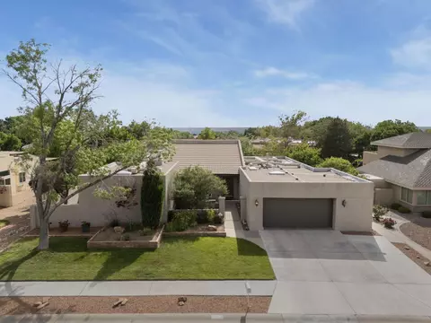 6013 Papaya Pl NE, Albuquerque, NM 87111