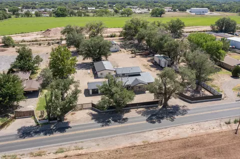 11 El Cerro Rd, Los Lunas, NM 87031