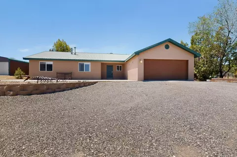 33 Sunset Blvd, Edgewood, NM 87015
