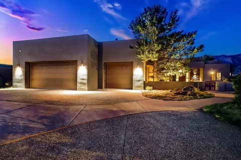 5415 High Desert Pl NE, Albuquerque, NM 87111
