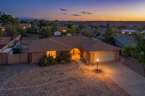 4304 Quartz Dr NE, Rio Rancho, NM 87124