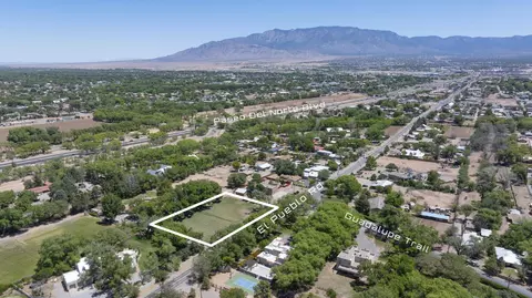 1001 El Pueblo Rd NW, Los Ranchos, NM 87114