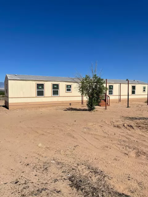 78 James St, Belen, NM 87002