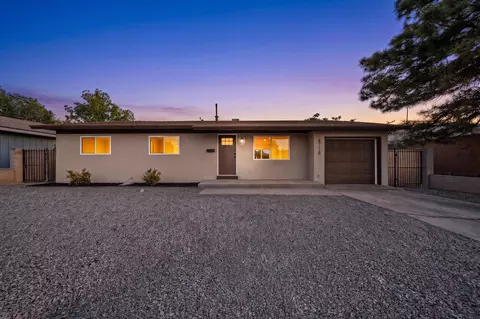 4716 Douglas Macarthur Rd NE, Albuquerque, NM 87110