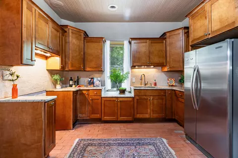5110 Guadalupe Trl NW, Albuquerque, NM 87107
