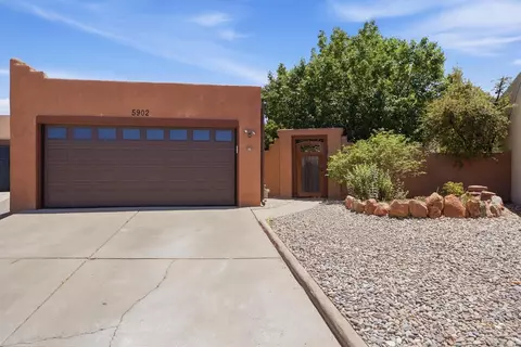 5902 Azuelo Ave NW, Albuquerque, NM 87120
