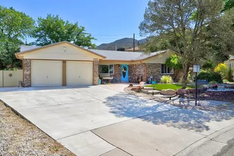 12249 Victoria Falls Dr NE, Albuquerque, NM 87111